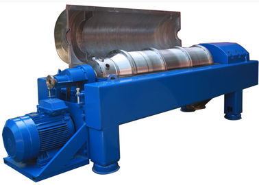 Struktur Horisontal Nozzle Discharge Type Decanter Centrifuge untuk Grading